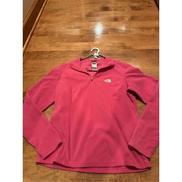Women’s North face quarter zip - Picture 1 of 4